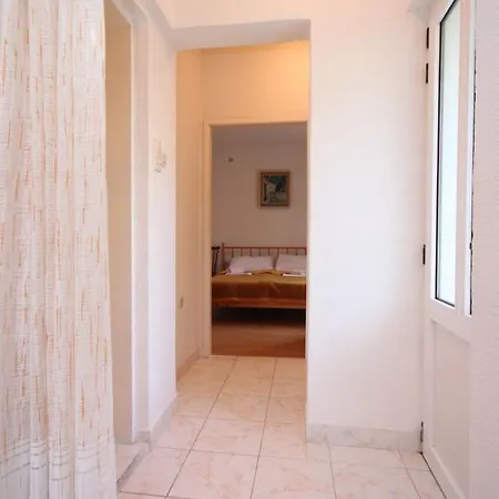 6820c * Gradac (Split-Dalmatia)
