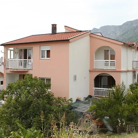 6820c Apartment