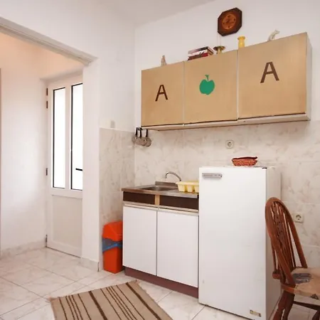 Apartment 6820c *