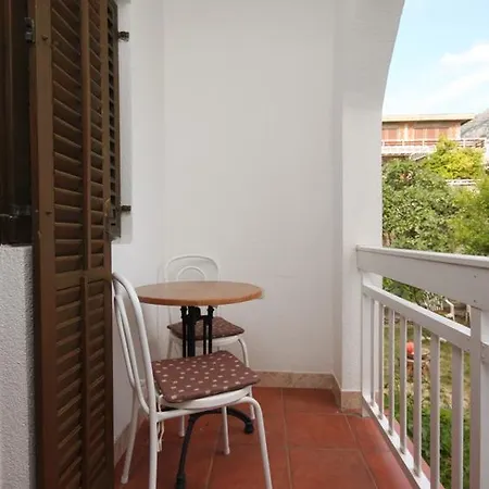 6820c Apartment *